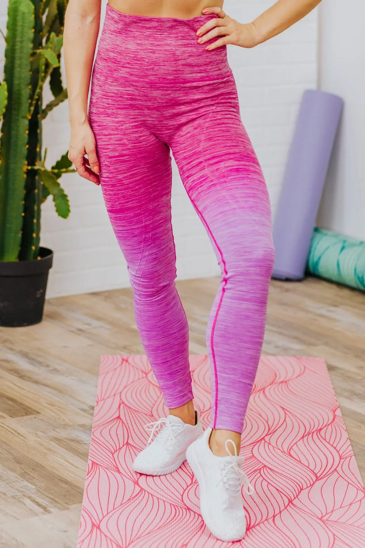 Dreaming For The Weekend Tie Dye Ombre Leggings In Fuchsia 1