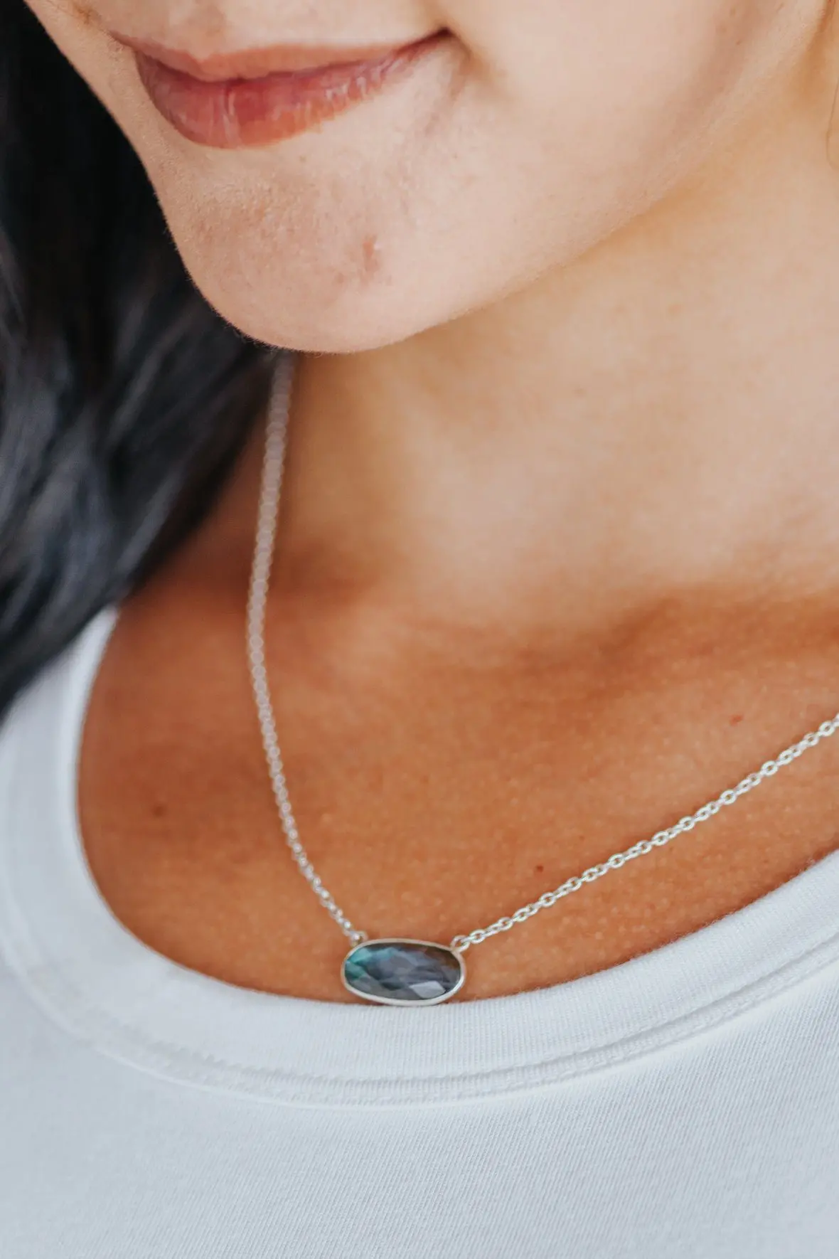 Labradorite Oval Shaped Stone Necklace 1