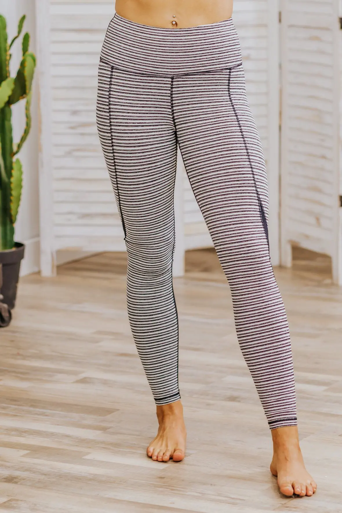It's Always Possible Striped Leggings In Black/White 1