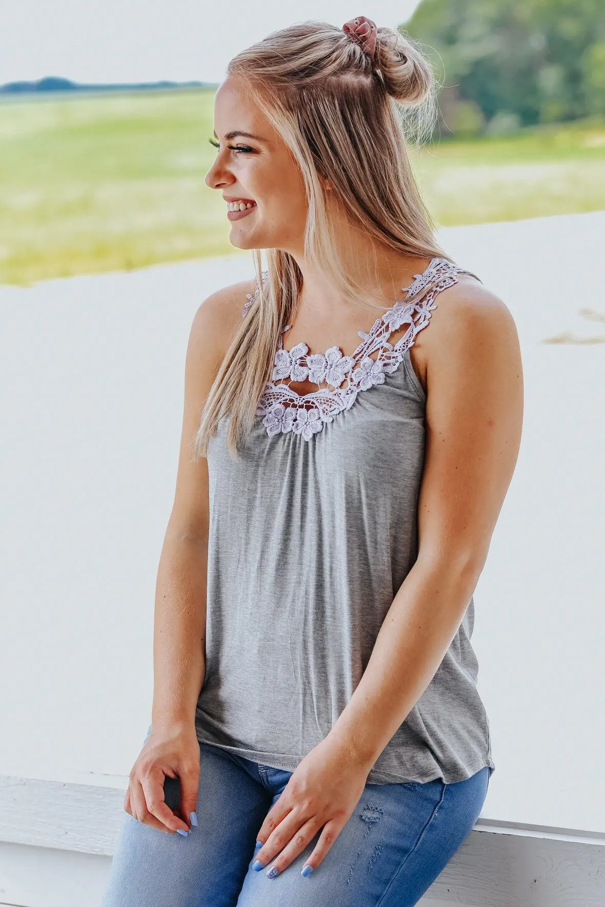 Piece By Piece Stitching Detail Sleeveless Tank Top In Grey 1