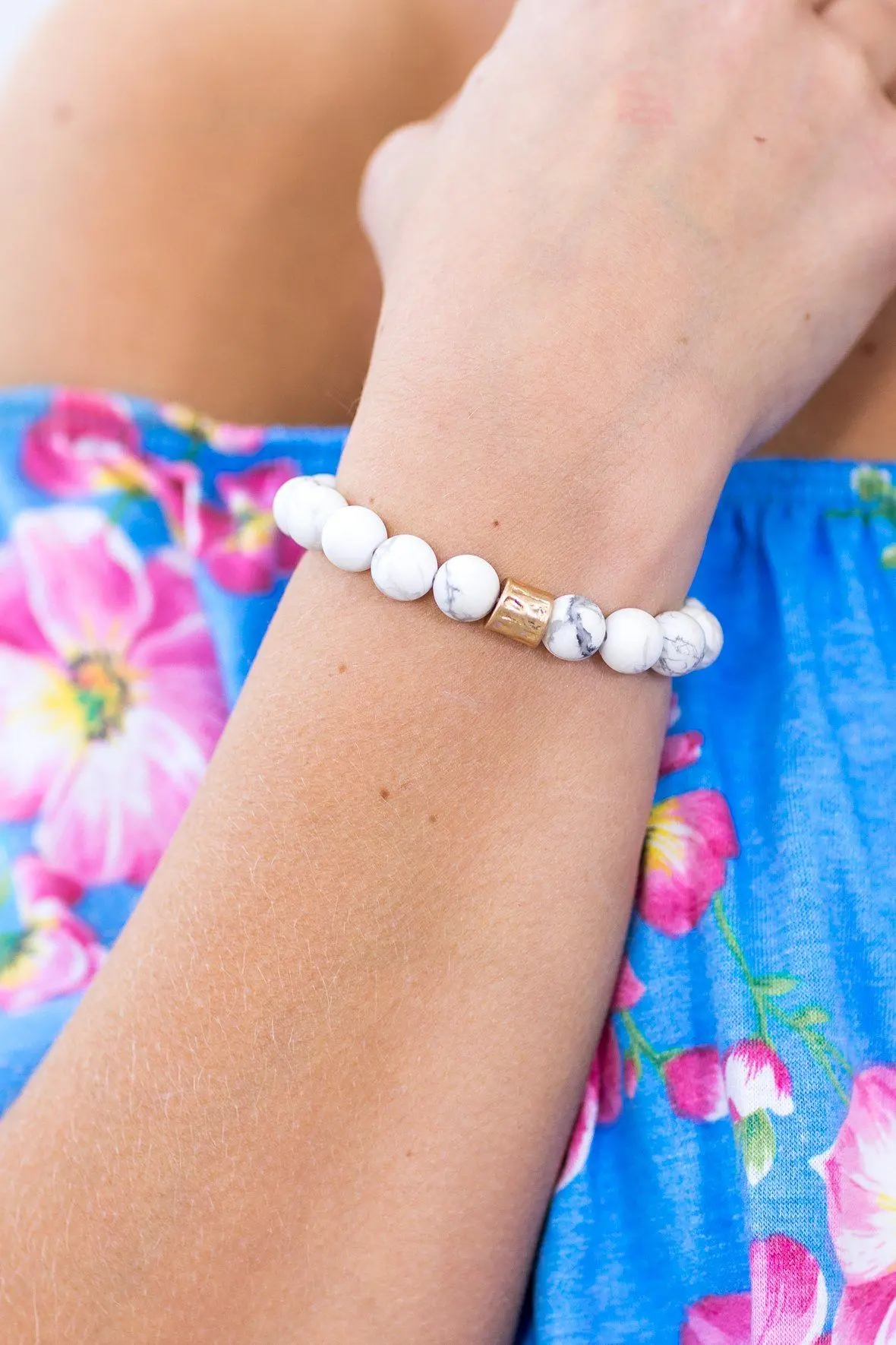 Throw It On Natural Stone Matte Finish Bead Stretch Bracelet In White 1