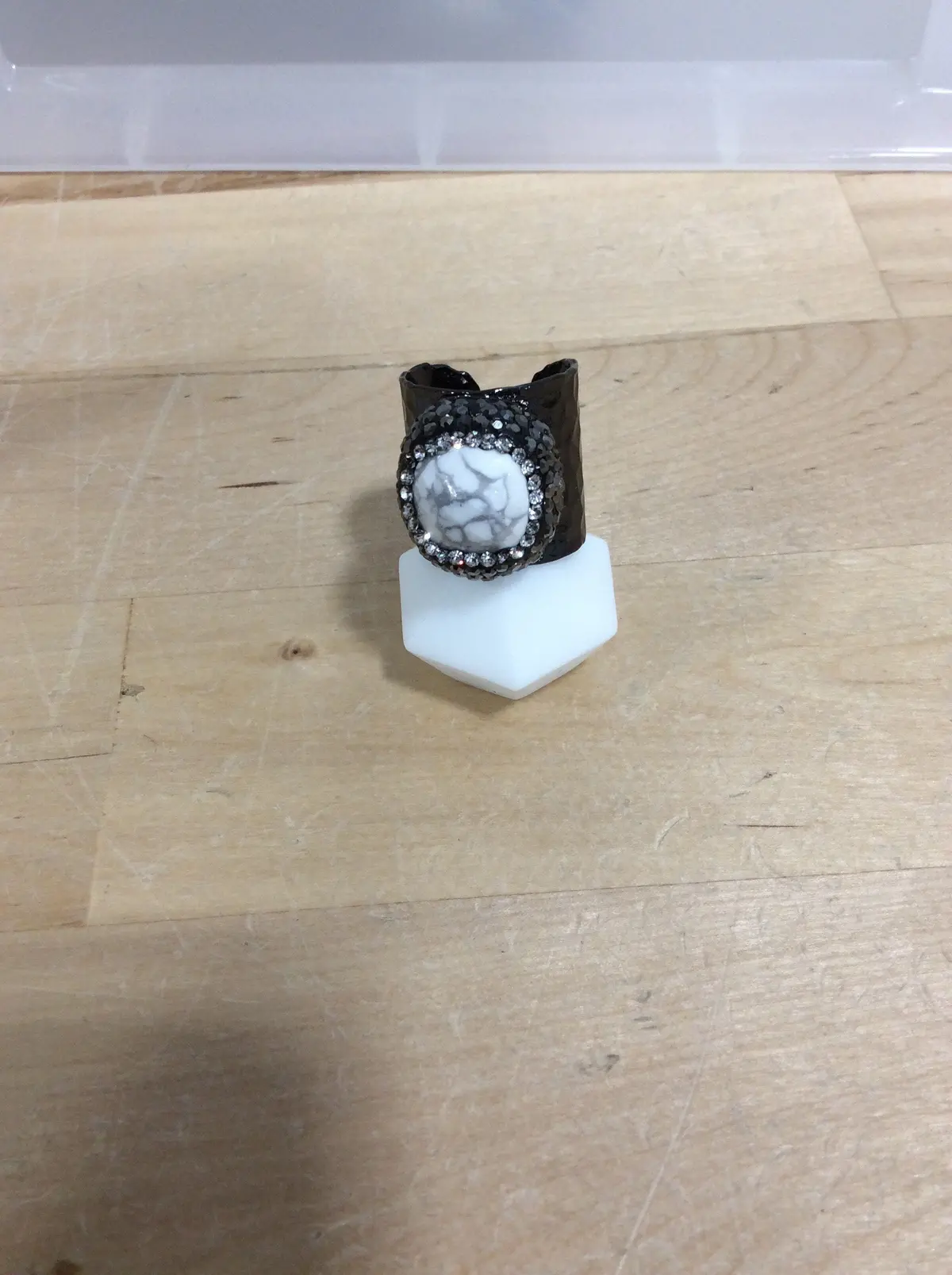 Gun Metal Sterling Silver White Howlite Cz Cigar Rings 1